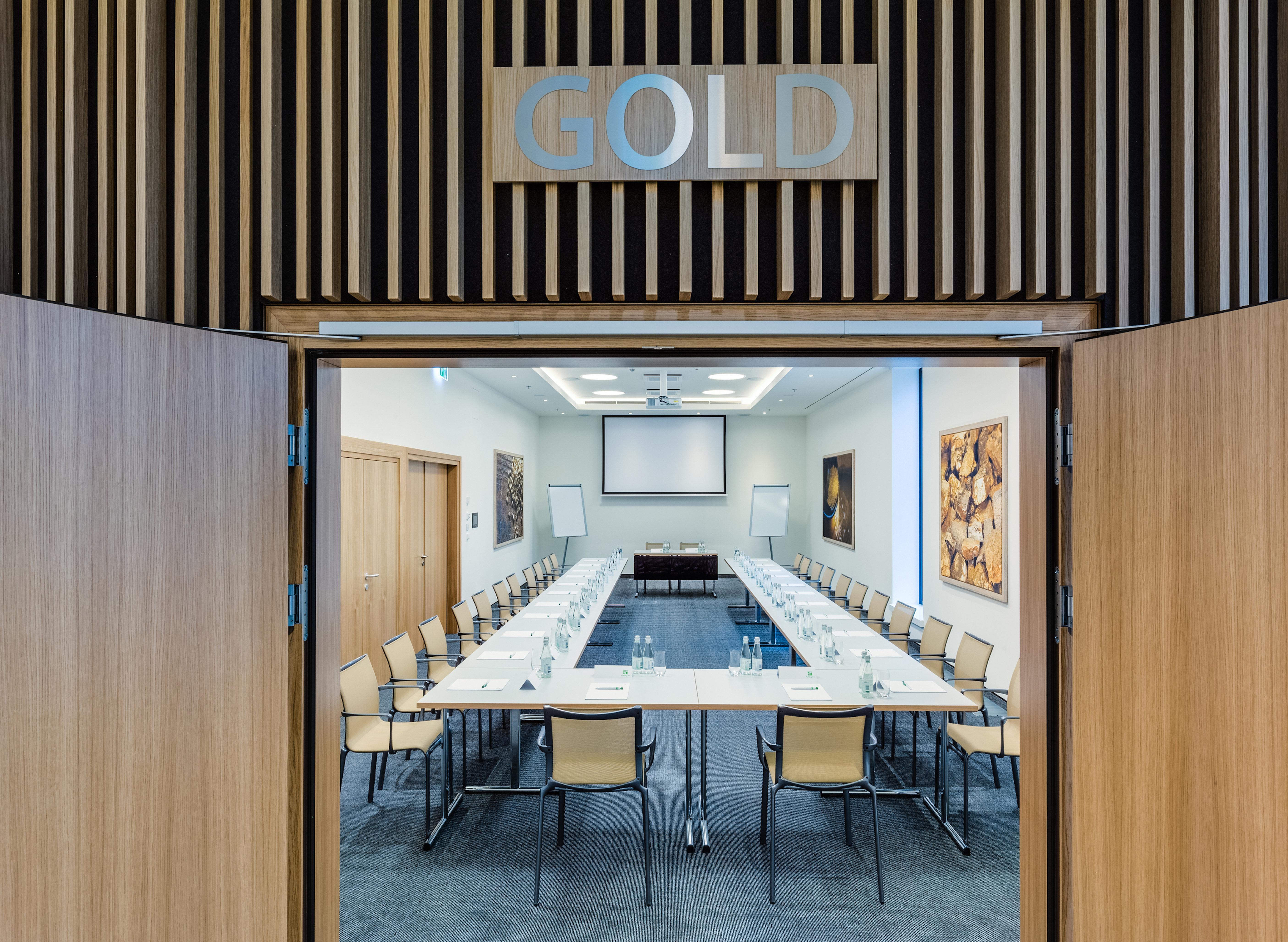Holiday Inn - Warsaw City Centre By Ihg Bagian luar foto